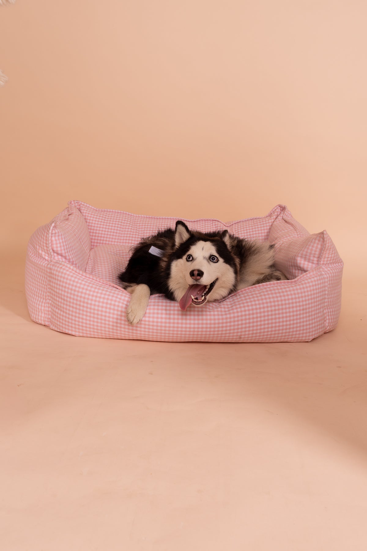 The Picnic Bed Pink